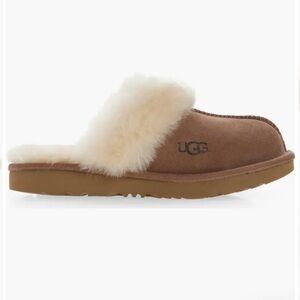 UGG Girl’s Sheepskin Cozy 2 scuff Slippers in rocky oak color